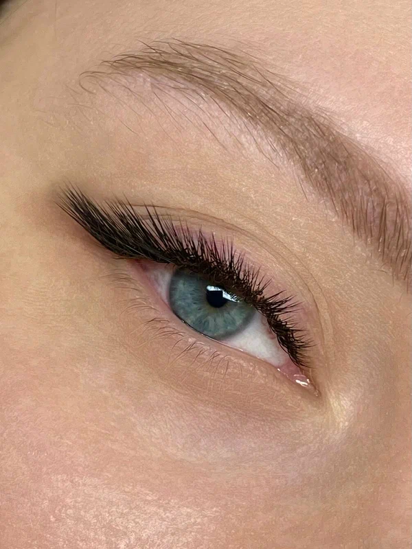 Ostrov Lashes